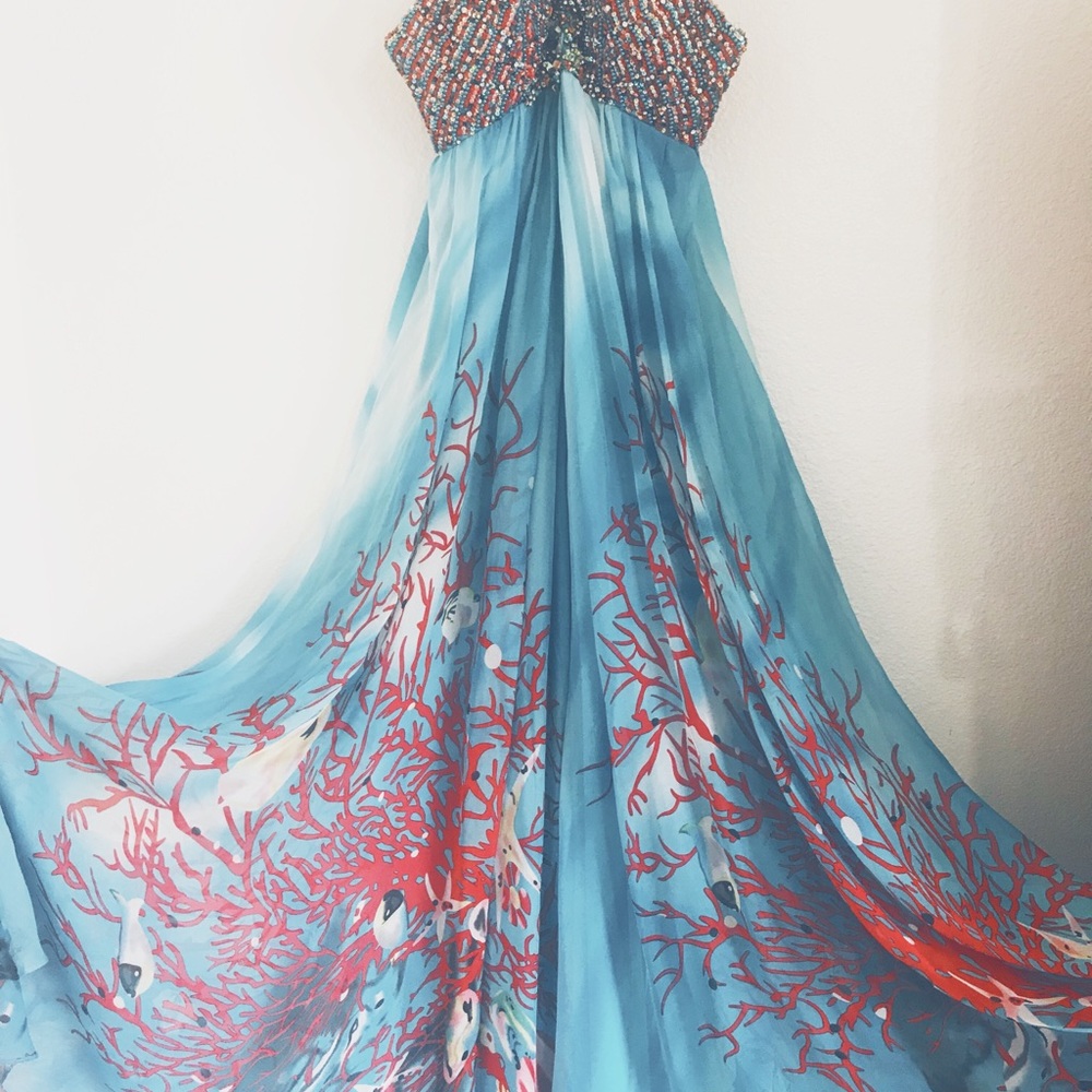 Sherri Hill prom gown